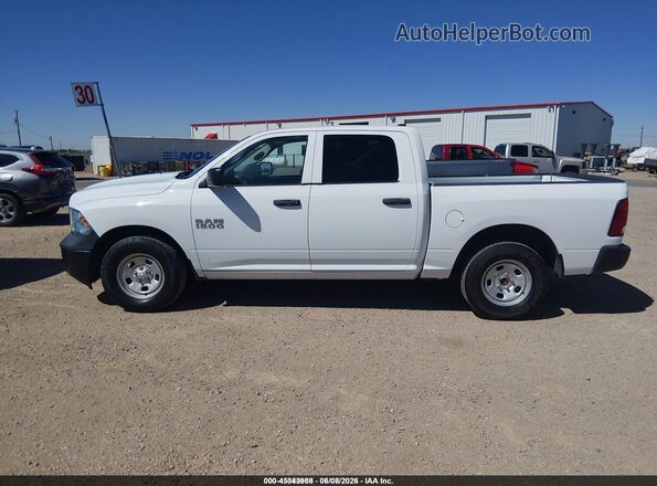 1C6RR6KG5JS317182 2018 RAM 1500 White 360 interior view