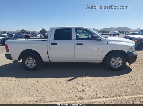 1C6RR6KG5JS317182 2018 RAM 1500 White Rear interior view