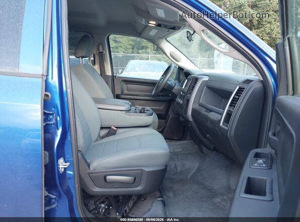 1C6RR6KG6JS293832 2018 RAM 1500 Blue Front interior view