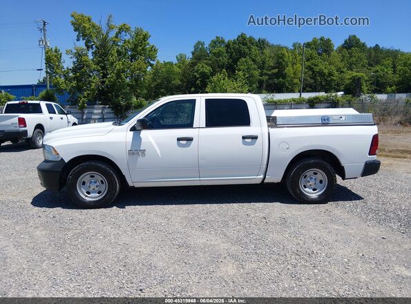 1C6RR6KG6JS298612 2018 RAM 1500 White 360 interior view