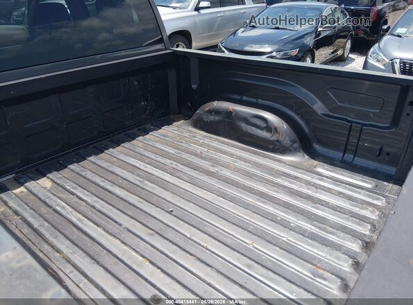 1C6RR6KG7HS764946 2017 RAM 1500 Gray Вид спереду