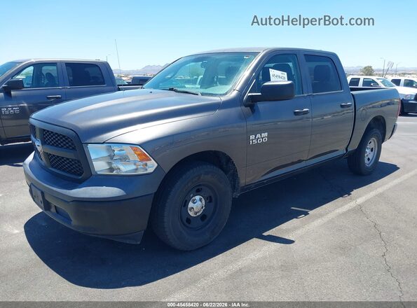 1C6RR6KG7JS256224 2018 RAM 1500 Серый Передняя левая четверть