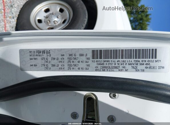 1C6RR6KG8JS298627 2018 RAM 1500 White Շարժիչի բաժամունքի տեսք