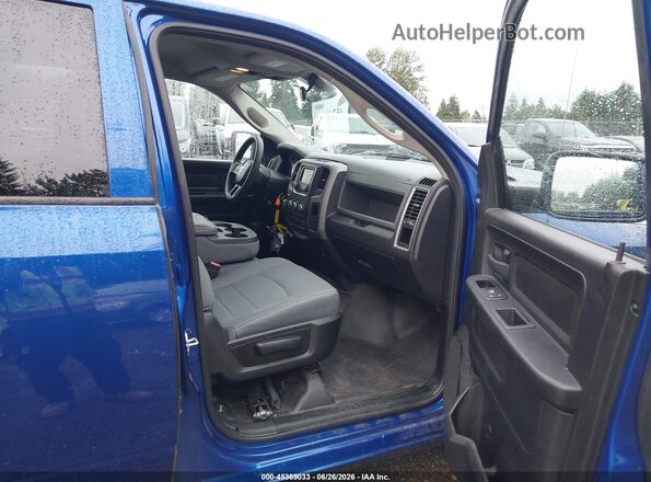 1C6RR6KG9JS298622 2018 RAM 1500 Синий Вид салона спереди
