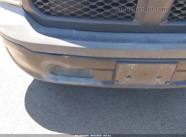 1C6RR6KGXJS250286 2018 RAM 1500 Серый Вид щитка приборов