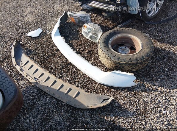 1C6RR6KT6LS146443 2020 RAM 1500 CLASSIC White ხელსაწყოთა პანელის ხედი