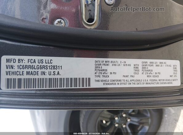 1C6RR6LG6RS128311 2024 RAM 1500 CLASSIC Gray Widok komory silnika