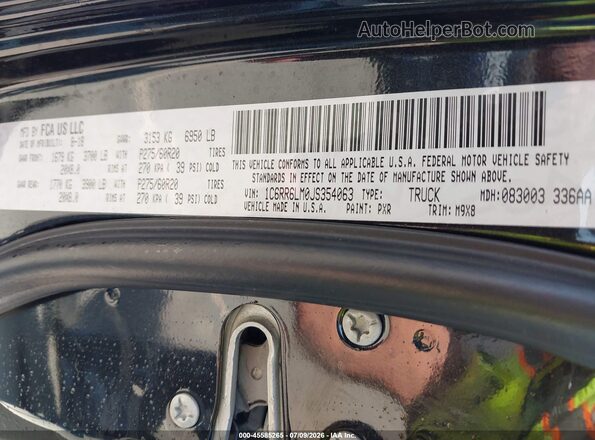 1C6RR6LM0JS354063 2018 RAM 1500 Black Вид підкапотного простору