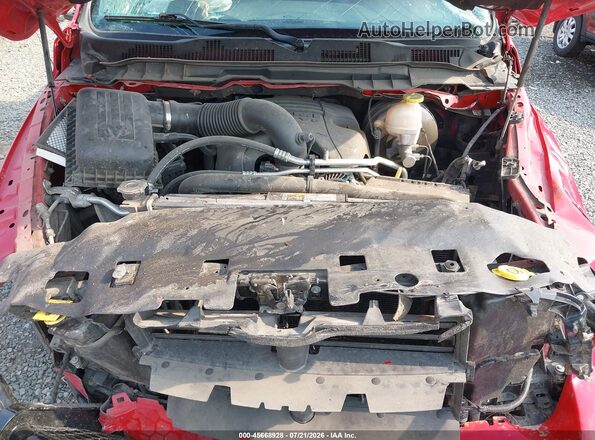 1C6RR6LT1JS127214 2018 RAM 1500 Красный Вид сзади