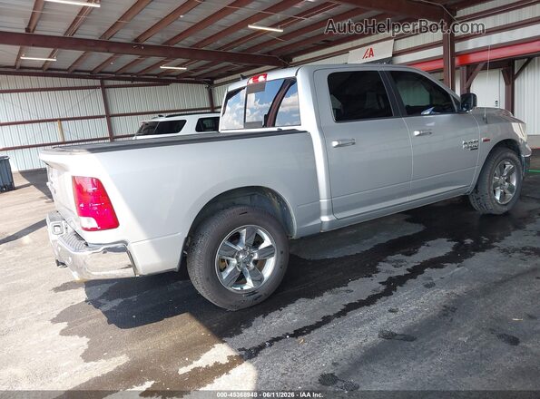 1C6RR6LT1KS538646 2019 RAM 1500 CLASSIC Серебряный Задняя правая четверть