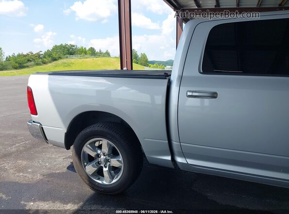 1C6RR6LT1KS538646 2019 RAM 1500 CLASSIC Серебряный Панорамный вид салона 360°