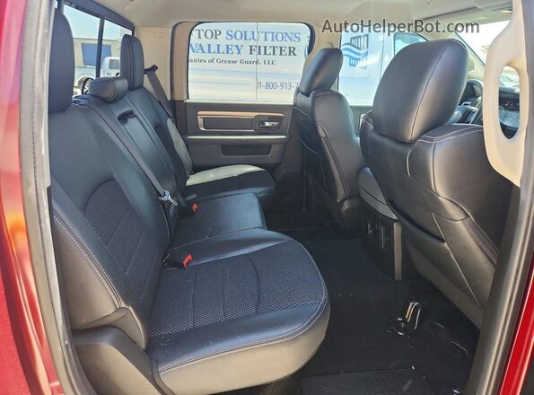 1C6RR6LT2KS604864 2019 RAM 1500 Бордовый Вид задних сидений