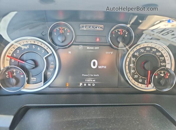 1C6RR6LT2KS604864 2019 RAM 1500 Бордовый Вид щитка приборов