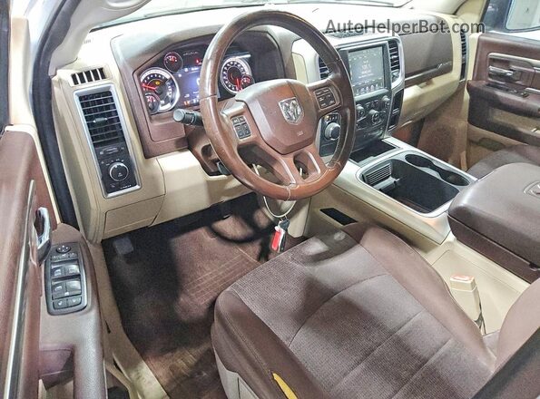 1C6RR6LT4HS500627 2017 RAM 1500 Белый Вид панели приборов