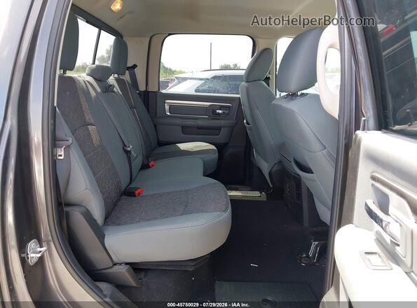 1C6RR6LT4JS232247 2018 RAM 1500 Серый Вид наклейки с VIN-кодом