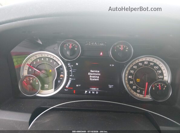 1C6RR6LT5GS381100 2016 RAM 1500 Silver Widok tylnych siedzeń