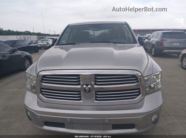 1C6RR6LT5GS381100 2016 RAM 1500 Silver Widok z przodu