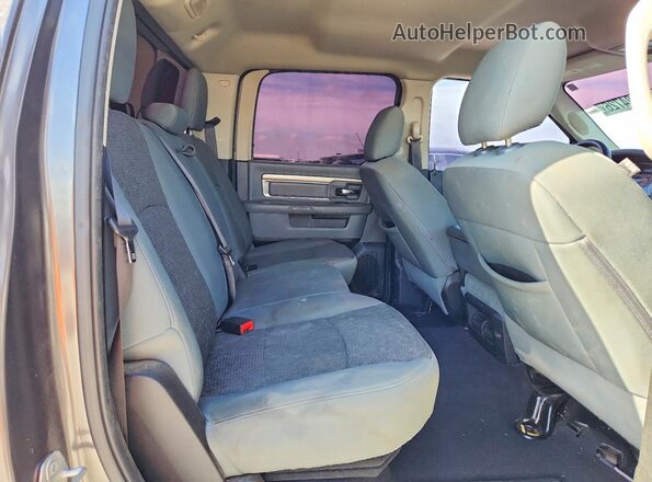 1C6RR6LT5KS539038 2019 RAM 1500 Серый Вид задних сидений