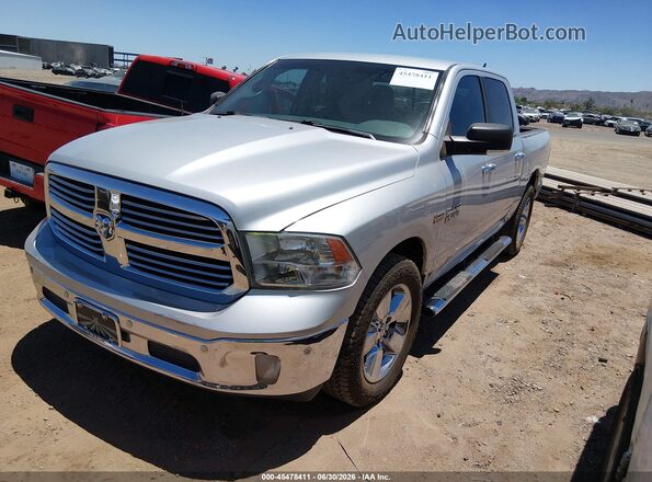 1C6RR6LT7JS275299 2018 RAM 1500 Silver Przód lewy