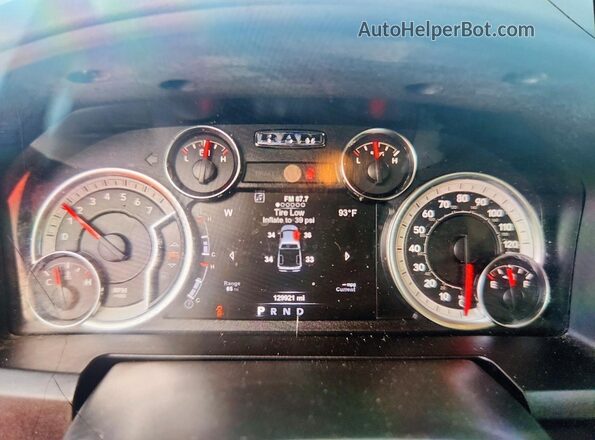 1C6RR6LT7KS554785 2019 RAM 1500 Белый Вид щитка приборов