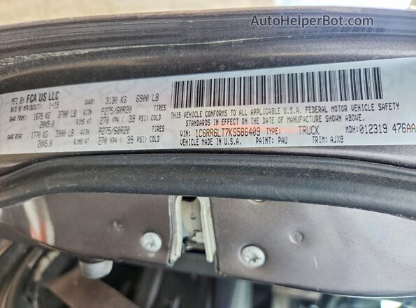 1C6RR6LT7KS586409 2019 RAM 1500 Black ძრავის განყოფილების ხედი