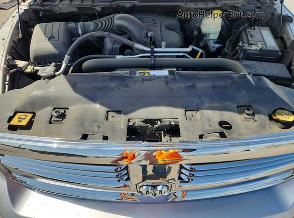 1C6RR6LT8GS179674 2016 RAM 1500 Серебряный Вид задней части салона