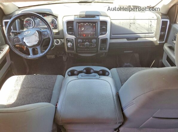1C6RR6LT8KS548834 2019 RAM 1500 Белый Вид панели приборов