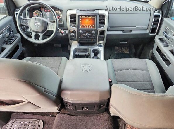 1C6RR6LT9GS148062 2016 RAM 1500 Черный Вид панели приборов