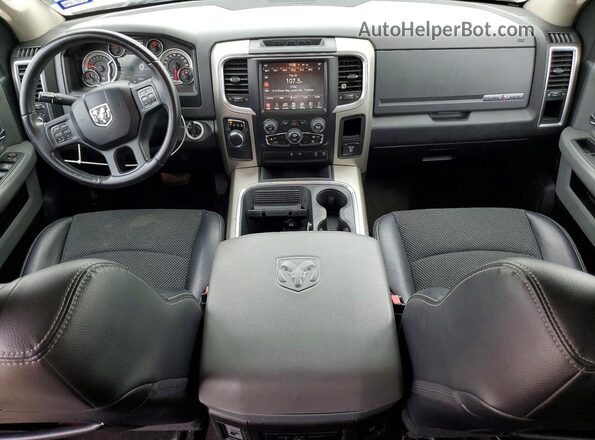 1C6RR6LT9HS805833 2017 RAM 1500 White Widok deski rozdzielczej