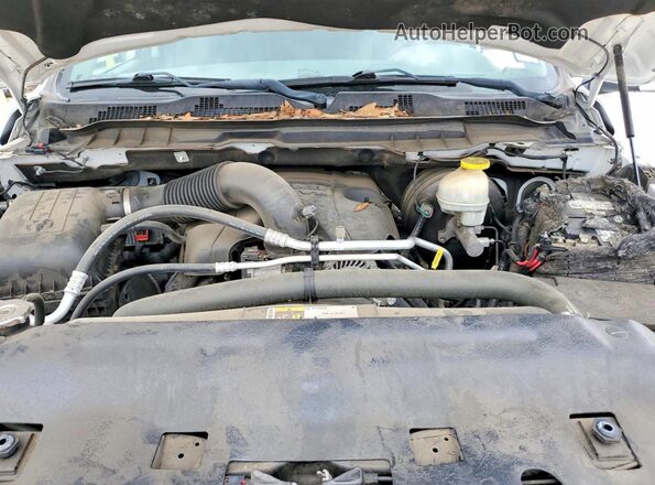 1C6RR6LT9HS805833 2017 RAM 1500 White Widok wnętrza z tyłu