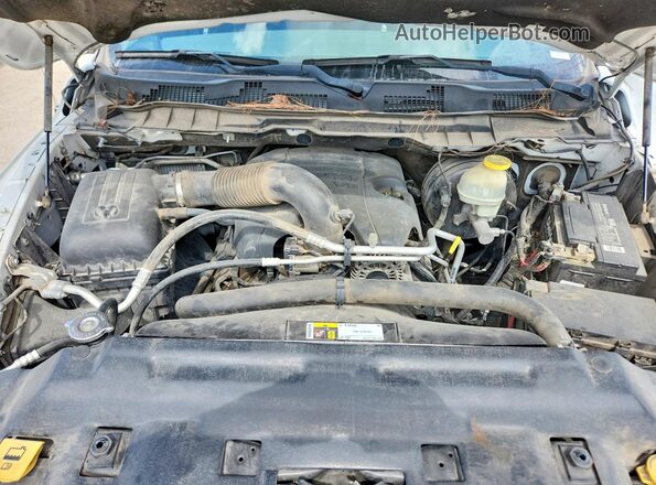1C6RR6LTXHS714781 2017 RAM 1500 White Вид задньої частини салону