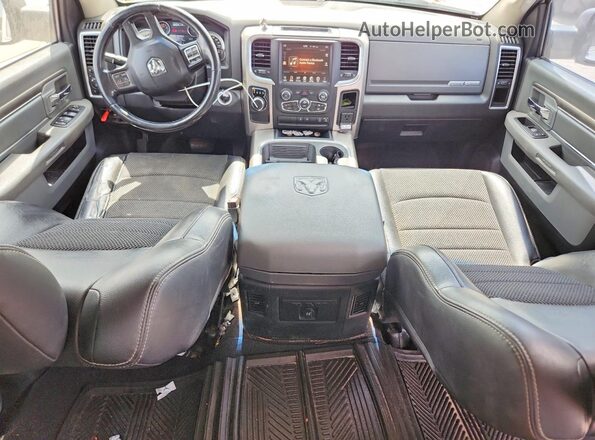 1C6RR6LTXHS714781 2017 RAM 1500 White Вид панелі приладів