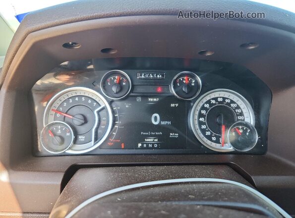1C6RR6LTXJS188500 2018 RAM 1500 White Instrument cluster view