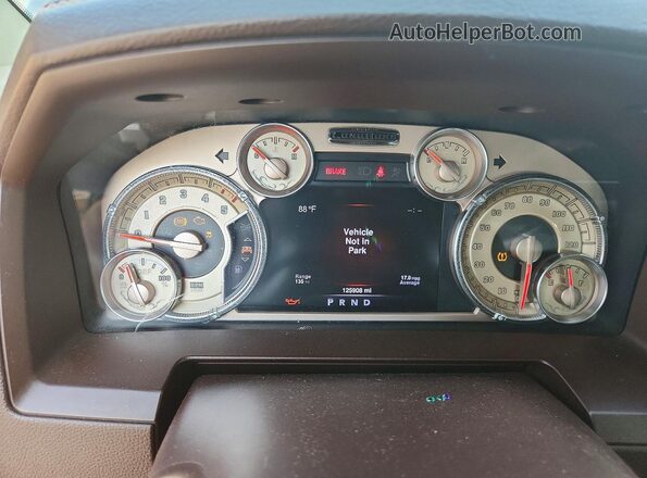 1C6RR6PM9GS207467 2016 RAM 1500 Two Tone Вид щитка приладів