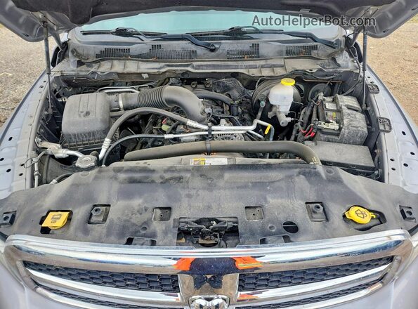 1C6RR6TT2LS135647 2020 RAM 1500 Silver უკანა სალონის ხედი