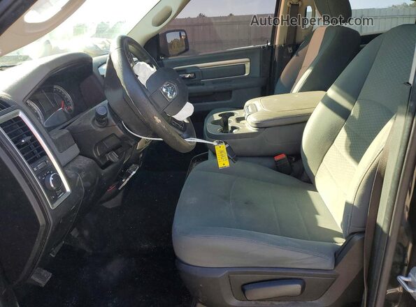 1C6RR6TT4LS110720 2020 RAM 1500 Black Front interior view