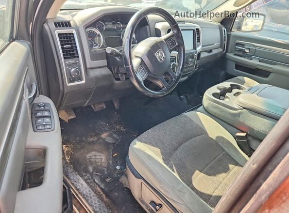 1C6RR6TT6KS711643 2019 RAM 1500 Gray Вид панелі приладів