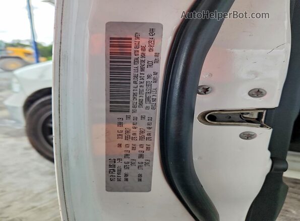 1C6RR6TT8LS119372 2020 RAM 1500 White Vista del compartimento del motor