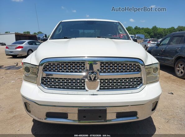 1C6RR6VT1JS131289 2018 RAM 1500 White Instrument cluster view