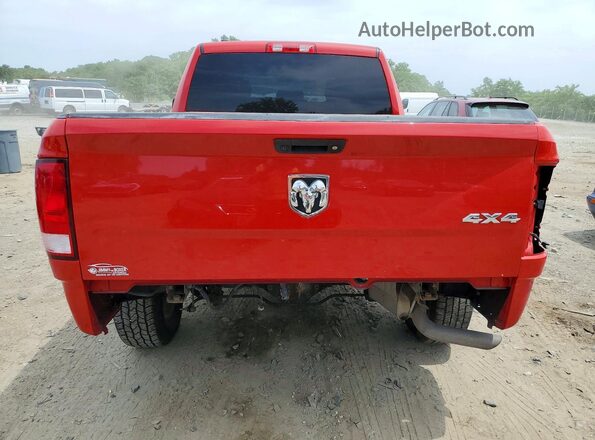 1C6RR7FG0JS198425 2018 RAM 1500 Red Vista trasera