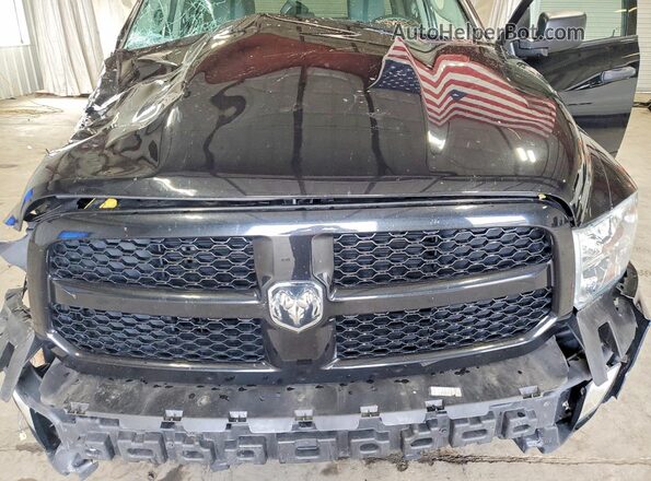 1C6RR7FG0JS344256 2018 RAM 1500 Black Вид задньої частини салону