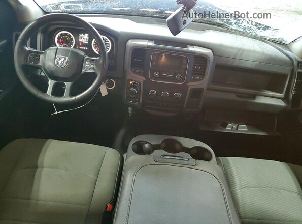 1C6RR7FG0JS344256 2018 RAM 1500 Black Вид панелі приладів