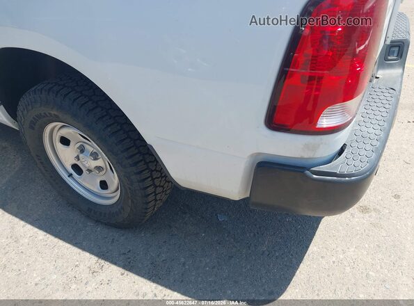1C6RR7FG0LS158848 2020 RAM 1500 CLASSIC White ხელსაწყოთა პანელის ხედი