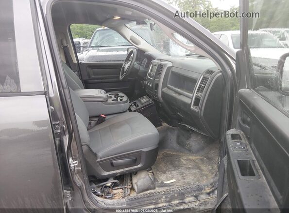 1C6RR7FG0LS158901 2020 RAM 1500 CLASSIC Gray Front interior view