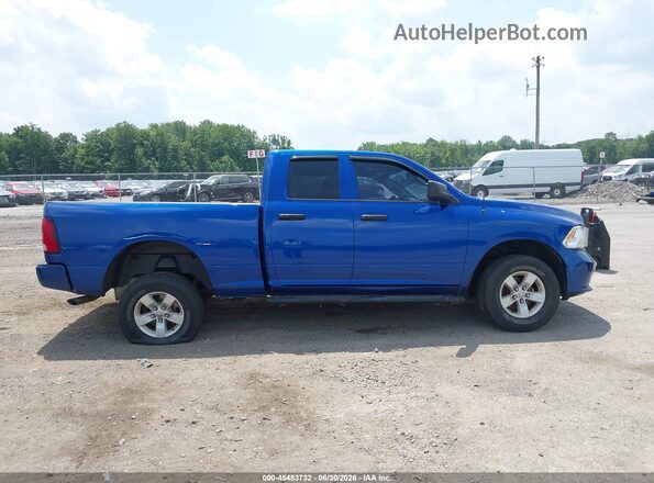 1C6RR7FG2JS263856 2018 RAM 1500 Blue Rear interior view