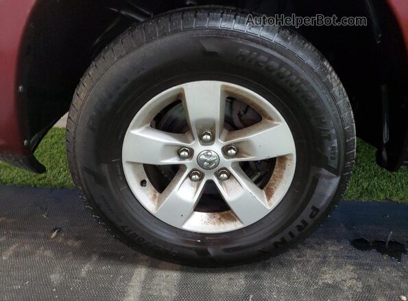 1C6RR7FG2JS343898 2018 RAM 1500 Maroon Սալոնի 360 աստիճան տեսք