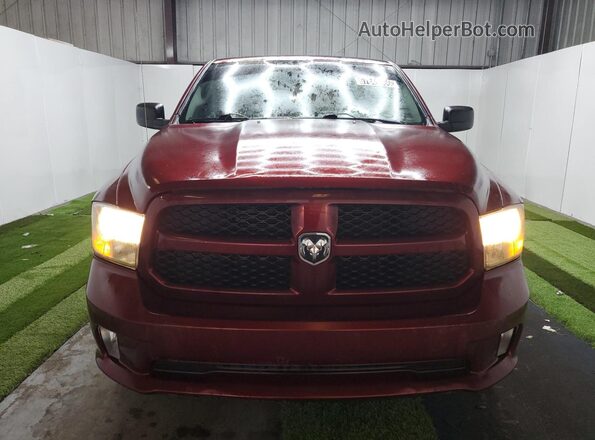 1C6RR7FG2JS343898 2018 RAM 1500 Maroon VIN կոդի պիտակի տեսք