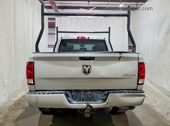 1C6RR7FG3HS718501 2017 RAM 1500 Silver Вид ззаду
