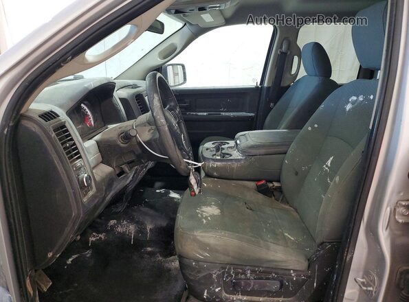 1C6RR7FG3HS718501 2017 RAM 1500 Silver Вид салону спереду