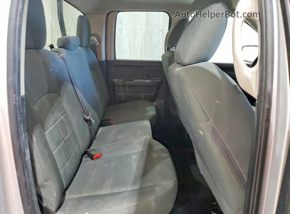 1C6RR7FG3HS718501 2017 RAM 1500 Silver Вид задніх сидінь